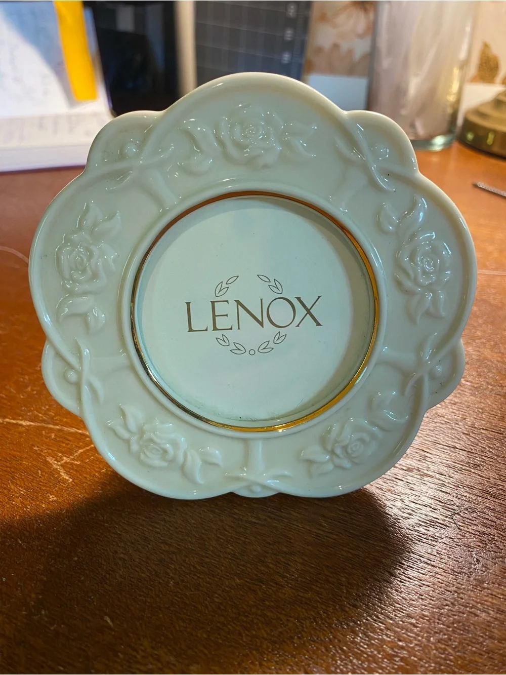 Lenox Cream Porcelain picture frame with Gold Accent